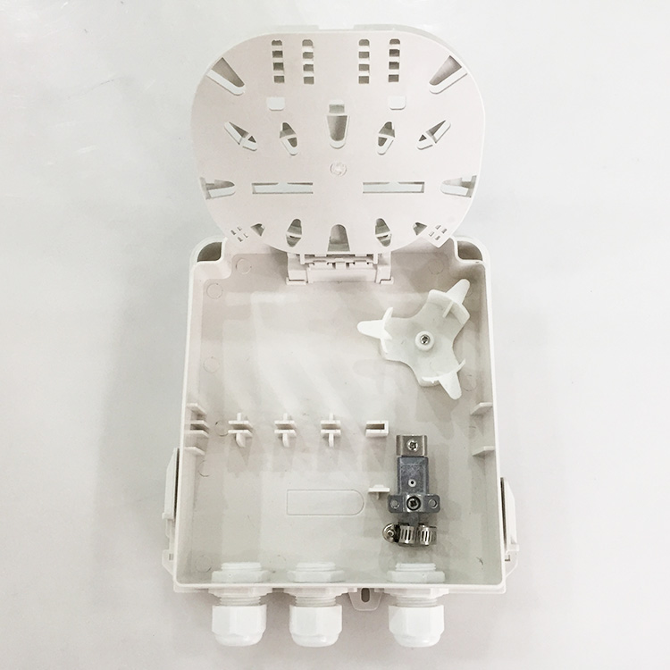 Wall Mount 8 Core Fiber Optic Termination Box for FTTH